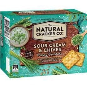 The Natural Cracker Co Crispy Crackers Sour Cream & Chives 160g