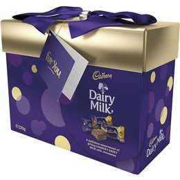 Cadbury Dairy Milk Chocolate Gift Box 220g